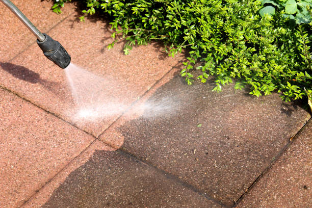 Best Commercial Building Pressure Washing  in Canaan, CT